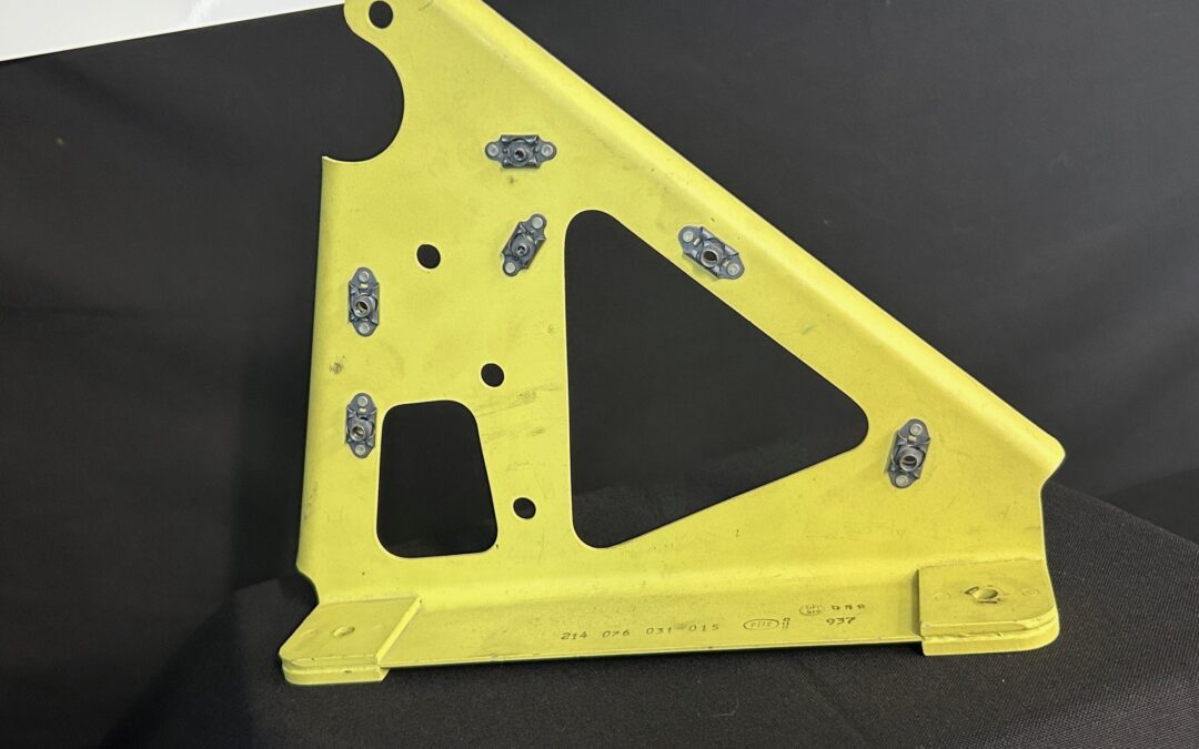 BRACKET ASSY MANIFOLD