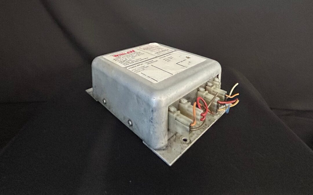 STROBE POWER SUPPLY